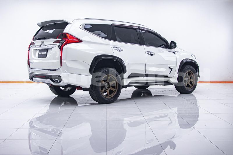 Big with watermark mitsubishi pajero bangkok bangkok 72575