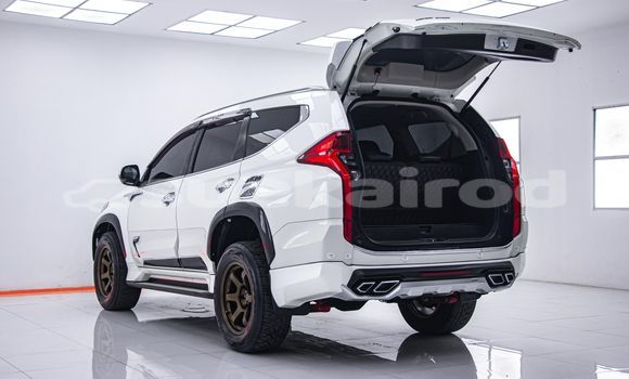 ซื้อ รถมือสอง Mitsubishi Pajero ขาว รถยนต์ ใน %{เมือง} ใน กรุงเทพมหานคร ซื้อ รถมือสอง Mitsubishi Pajero ขาว รถยนต์ ใน %{เมือง} ใน กรุงเทพมหานคร
