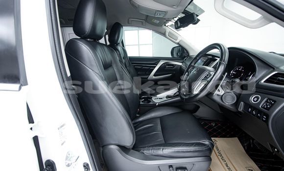 ซื้อ รถมือสอง Mitsubishi Pajero ขาว รถยนต์ ใน %{เมือง} ใน กรุงเทพมหานคร ซื้อ รถมือสอง Mitsubishi Pajero ขาว รถยนต์ ใน %{เมือง} ใน กรุงเทพมหานคร