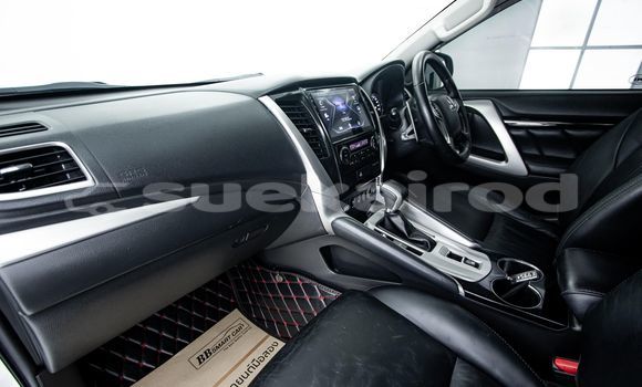 ซื้อ รถมือสอง Mitsubishi Pajero ขาว รถยนต์ ใน %{เมือง} ใน กรุงเทพมหานคร ซื้อ รถมือสอง Mitsubishi Pajero ขาว รถยนต์ ใน %{เมือง} ใน กรุงเทพมหานคร