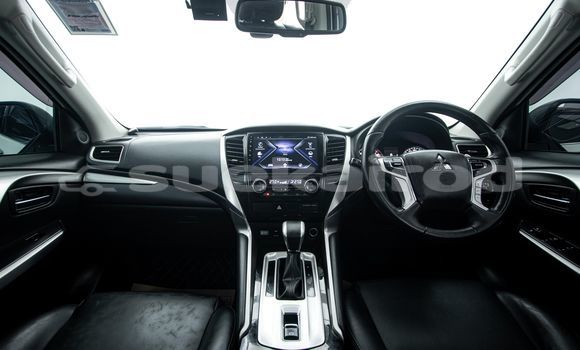 ซื้อ รถมือสอง Mitsubishi Pajero ขาว รถยนต์ ใน %{เมือง} ใน กรุงเทพมหานคร ซื้อ รถมือสอง Mitsubishi Pajero ขาว รถยนต์ ใน %{เมือง} ใน กรุงเทพมหานคร