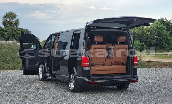 Buy Used Volkswagen Caravelle Black Car in Bangkok in Bangkok Buy Used Volkswagen Caravelle Black Car in Bangkok in Bangkok