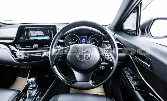 Buy Used Toyota C-HR White Car in Bangkok in Bangkok Buy Used Toyota C-HR White Car in Bangkok in Bangkok