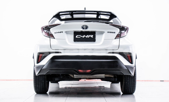 Buy Used Toyota C-HR White Car in Bangkok in Bangkok Buy Used Toyota C-HR White Car in Bangkok in Bangkok