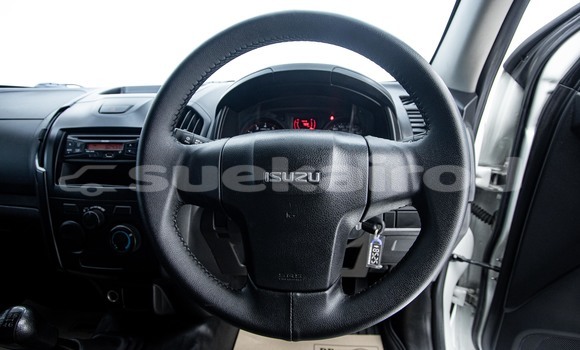 ซื้อ รถมือสอง Isuzu D-Max ขาว รถยนต์ ใน %{เมือง} ใน กรุงเทพมหานคร ซื้อ รถมือสอง Isuzu D-Max ขาว รถยนต์ ใน %{เมือง} ใน กรุงเทพมหานคร