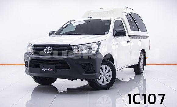 Buy Used Toyota Hiluxe Revo White Car in Bangkok in Bangkok