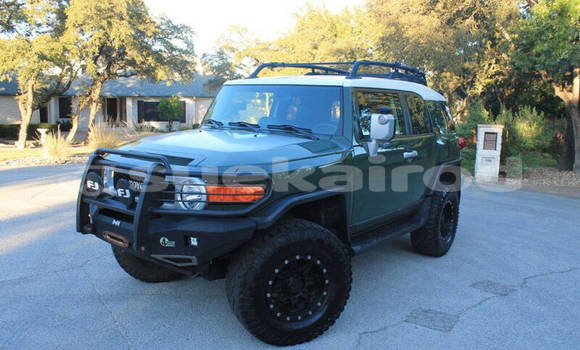 Buy Used Toyota FJ Cruiser Green Car in Bangkok in Bangkok Buy Used Toyota FJ Cruiser Green Car in Bangkok in Bangkok