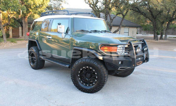 Buy Used Toyota FJ Cruiser Green Car in Bangkok in Bangkok Buy Used Toyota FJ Cruiser Green Car in Bangkok in Bangkok