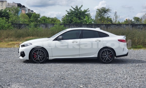 Buy Used BMW 2-Series White Car in Bangkok in Bangkok Buy Used BMW 2-Series White Car in Bangkok in Bangkok