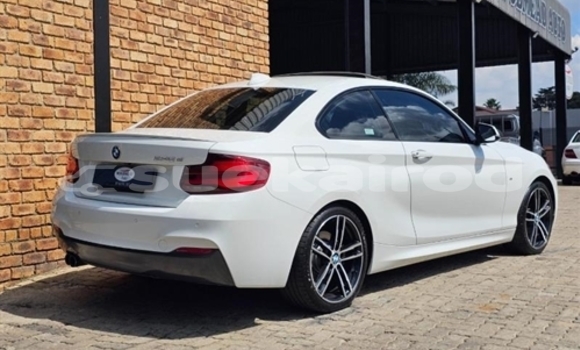 Buy Used Mercedes‒Benz 200 White Car in Bangkok in Bangkok Buy Used Mercedes‒Benz 200 White Car in Bangkok in Bangkok