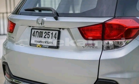 ซื้อ รถมือสอง Honda Mobilio อื่น ๆ รถยนต์ ใน %{เมือง} ใน จันทบุรี