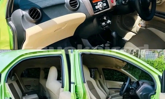 ซื้อ รถมือสอง Honda Brio เงิน รถยนต์ ใน %{เมือง} ใน กาฬสินธุ์ ซื้อ รถมือสอง Honda Brio เงิน รถยนต์ ใน %{เมือง} ใน กาฬสินธุ์