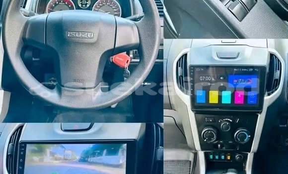 Buy Used Isuzu D-Max White Car in Chai Nat in Chai Nat Buy Used Isuzu D-Max White Car in Chai Nat in Chai Nat