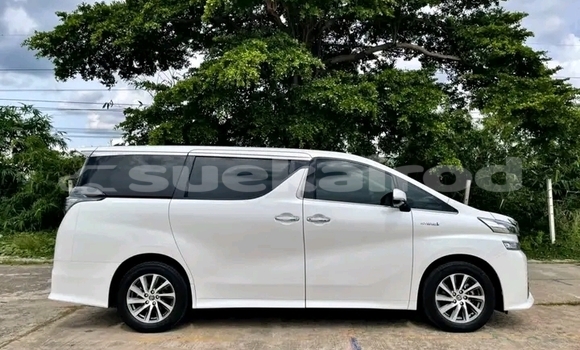 Buy Used Toyota Vellfire White Car in Chai Nat in Chai Nat Buy Used Toyota Vellfire White Car in Chai Nat in Chai Nat