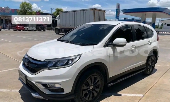 Buy Used Honda CR–V White Car in Mukdahan in Mukdahan Buy Used Honda CR–V White Car in Mukdahan in Mukdahan