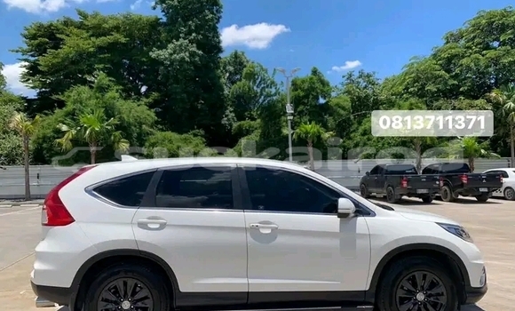 Buy Used Honda CR–V White Car in Mukdahan in Mukdahan Buy Used Honda CR–V White Car in Mukdahan in Mukdahan