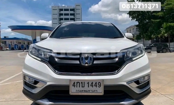 Buy Used Honda CR–V White Car in Mukdahan in Mukdahan Buy Used Honda CR–V White Car in Mukdahan in Mukdahan