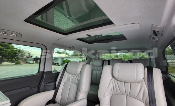 Buy Used Mercedes-Benz Vito Black Car in Bangkok in Bangkok Buy Used Mercedes-Benz Vito Black Car in Bangkok in Bangkok