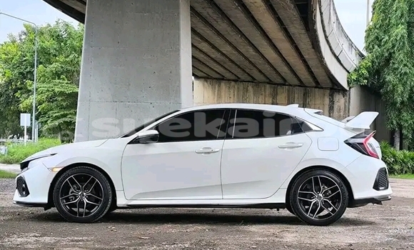 ซื้อ รถมือสอง Honda Civic ขาว รถยนต์ ใน %{เมือง} ใน ฉะเชิงเทรา