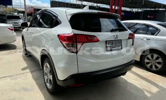 ซื้อ รถมือสอง Honda HR-V ขาว รถยนต์ ใน %{เมือง} ใน แม่ฮ่องสอน ซื้อ รถมือสอง Honda HR-V ขาว รถยนต์ ใน %{เมือง} ใน แม่ฮ่องสอน