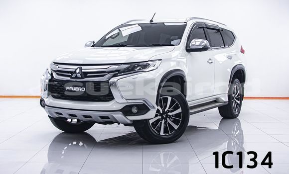 Buy Used Mitsubishi Pajero White Car in Bangkok in Bangkok