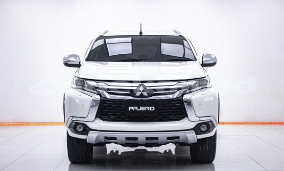 Buy Used Mitsubishi Pajero White Car in Bangkok in Bangkok Buy Used Mitsubishi Pajero White Car in Bangkok in Bangkok