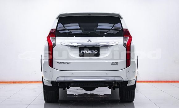 Buy Used Mitsubishi Pajero White Car in Bangkok in Bangkok Buy Used Mitsubishi Pajero White Car in Bangkok in Bangkok