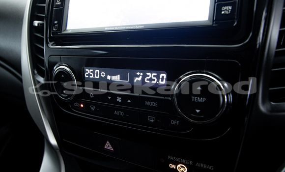 Buy Used Mitsubishi Pajero White Car in Bangkok in Bangkok Buy Used Mitsubishi Pajero White Car in Bangkok in Bangkok