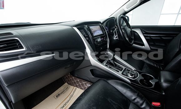 Buy Used Mitsubishi Pajero White Car in Bangkok in Bangkok Buy Used Mitsubishi Pajero White Car in Bangkok in Bangkok