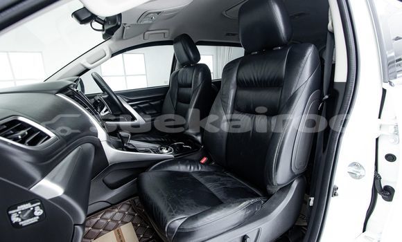 Buy Used Mitsubishi Pajero White Car in Bangkok in Bangkok Buy Used Mitsubishi Pajero White Car in Bangkok in Bangkok