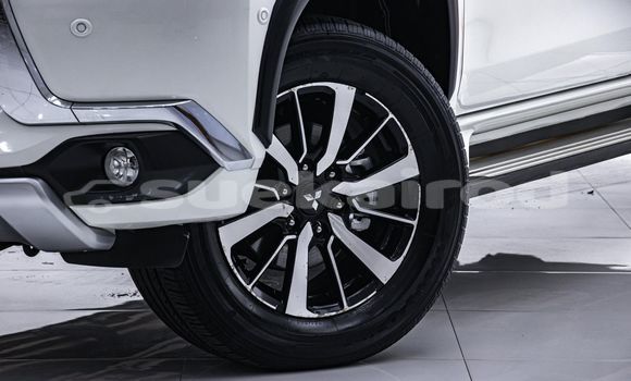 Buy Used Mitsubishi Pajero White Car in Bangkok in Bangkok Buy Used Mitsubishi Pajero White Car in Bangkok in Bangkok