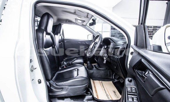 ซื้อ รถมือสอง Isuzu D-Max ขาว รถยนต์ ใน %{เมือง} ใน กรุงเทพมหานคร ซื้อ รถมือสอง Isuzu D-Max ขาว รถยนต์ ใน %{เมือง} ใน กรุงเทพมหานคร