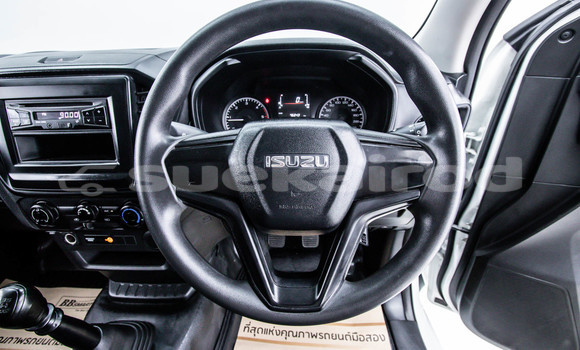 ซื้อ รถมือสอง Isuzu D-Max ขาว รถยนต์ ใน %{เมือง} ใน กรุงเทพมหานคร ซื้อ รถมือสอง Isuzu D-Max ขาว รถยนต์ ใน %{เมือง} ใน กรุงเทพมหานคร