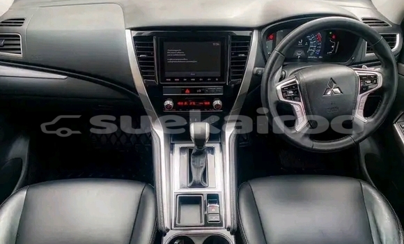 Buy Used Mitsubishi Pajero White Car in Kaeng Khlo in Chaiyaphum Buy Used Mitsubishi Pajero White Car in Kaeng Khlo in Chaiyaphum