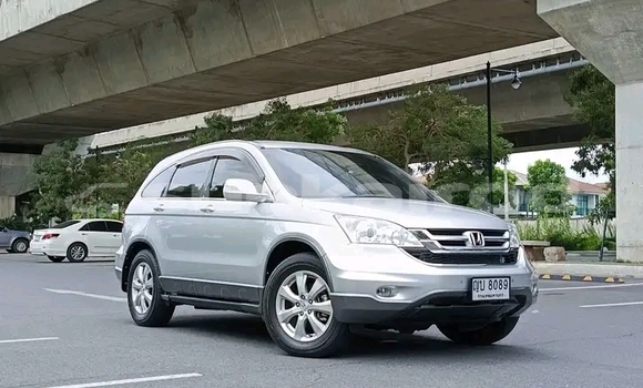 Buy Used Honda CR-V White Car in Chai Nat in Chai Nat Buy Used Honda CR-V White Car in Chai Nat in Chai Nat