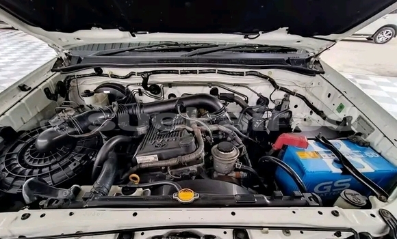 Buy Used Toyota Fortuner White Car in Chonburi in Chonburi