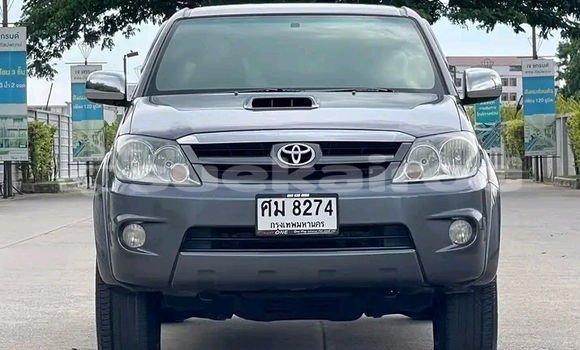 Buy Used Toyota Fortuner Black Car in Buri Ram in Buri Ram Buy Used Toyota Fortuner Black Car in Buri Ram in Buri Ram