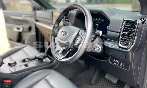 ซื้อ รถมือสอง Ford Everest สีดำ รถยนต์ ใน %{เมือง} ใน ชัยภูมิ