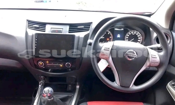 ซื้อ รถมือสอง Nissan Navara สีแดง รถยนต์ ใน %{เมือง} ใน ชัยนาท