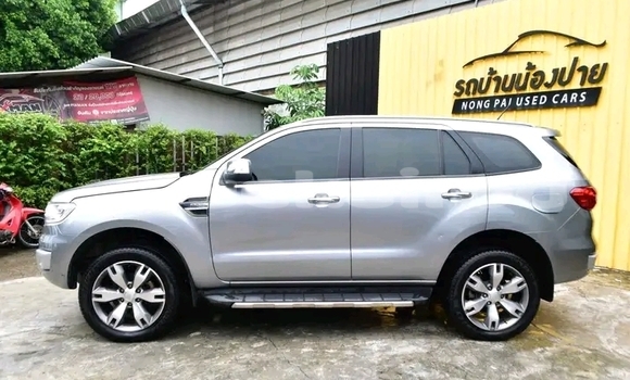 ซื้อ รถมือสอง Ford Everest อื่น ๆ รถยนต์ ใน %{เมือง} ใน ชัยนาท ซื้อ รถมือสอง Ford Everest อื่น ๆ รถยนต์ ใน %{เมือง} ใน ชัยนาท