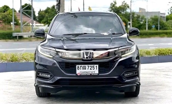 ซื้อ รถมือสอง Honda HR-V สีดำ รถยนต์ ใน %{เมือง} ใน ชลบุรี ซื้อ รถมือสอง Honda HR-V สีดำ รถยนต์ ใน %{เมือง} ใน ชลบุรี
