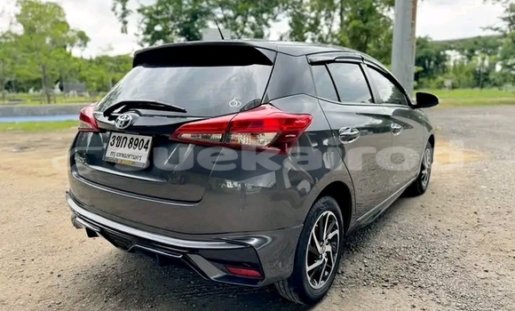 ซื้อ รถมือสอง Toyota Yaris สีดำ รถยนต์ ใน %{เมือง} ใน ชัยนาท ซื้อ รถมือสอง Toyota Yaris สีดำ รถยนต์ ใน %{เมือง} ใน ชัยนาท