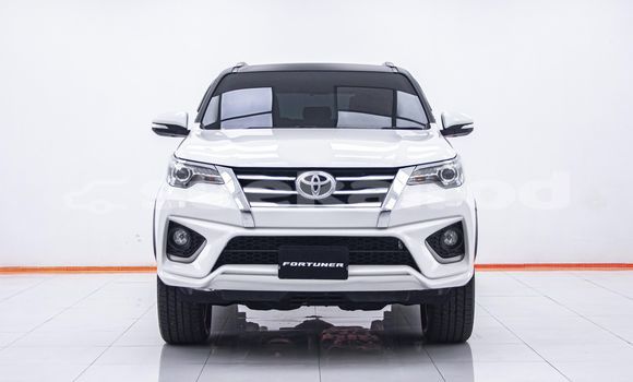 ซื้อ รถมือสอง Toyota Fortuner ขาว รถยนต์ ใน %{เมือง} ใน กรุงเทพมหานคร ซื้อ รถมือสอง Toyota Fortuner ขาว รถยนต์ ใน %{เมือง} ใน กรุงเทพมหานคร