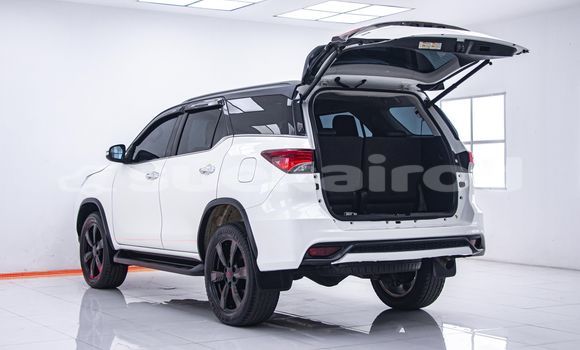 ซื้อ รถมือสอง Toyota Fortuner ขาว รถยนต์ ใน %{เมือง} ใน กรุงเทพมหานคร ซื้อ รถมือสอง Toyota Fortuner ขาว รถยนต์ ใน %{เมือง} ใน กรุงเทพมหานคร