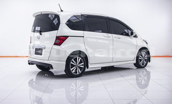 Buy Used Honda Freed White Car in Bangkok in Bangkok Buy Used Honda Freed White Car in Bangkok in Bangkok