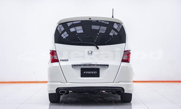 Buy Used Honda Freed White Car in Bangkok in Bangkok Buy Used Honda Freed White Car in Bangkok in Bangkok