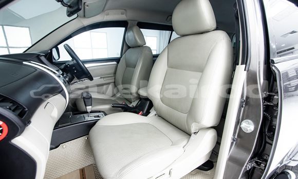 Buy Used Mitsubishi Pajero Brown Car in Bangkok in Bangkok Buy Used Mitsubishi Pajero Brown Car in Bangkok in Bangkok