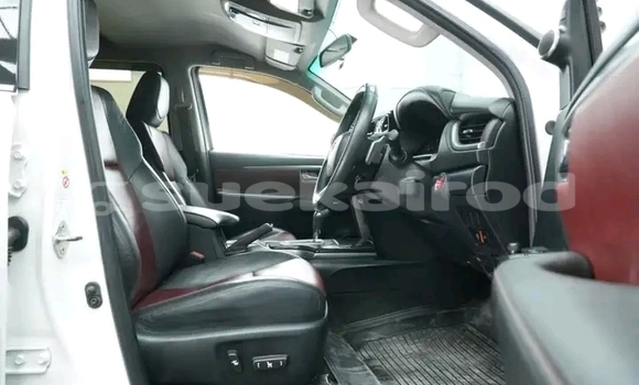 ซื้อ รถมือสอง Toyota Fortuner ขาว รถยนต์ ใน %{เมือง} ใน ชัยนาท ซื้อ รถมือสอง Toyota Fortuner ขาว รถยนต์ ใน %{เมือง} ใน ชัยนาท