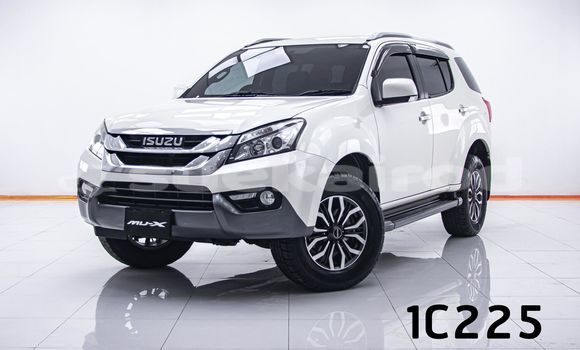 ซื้อ รถมือสอง Isuzu MU-X ขาว รถยนต์ ใน %{เมือง} ใน กรุงเทพมหานคร