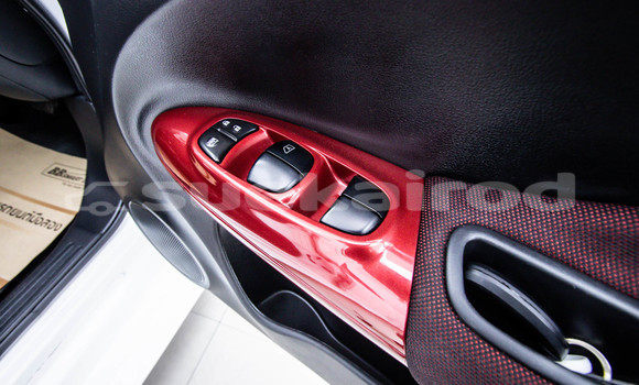 Buy Used Nissan Juke White Car in Bangkok in Bangkok Buy Used Nissan Juke White Car in Bangkok in Bangkok